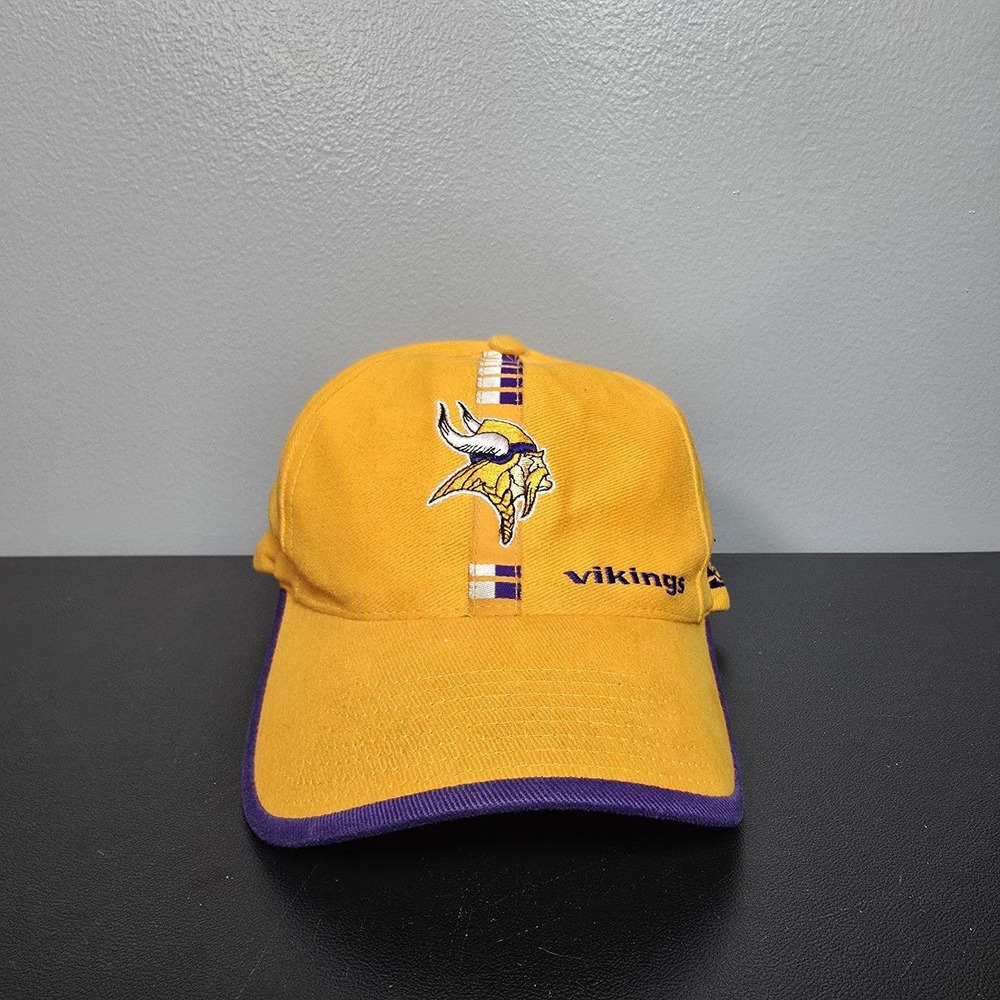 Vintage Minnesota Vikings Hat Cap Strap Back One Size NFL Logo‎ Athletic 90s